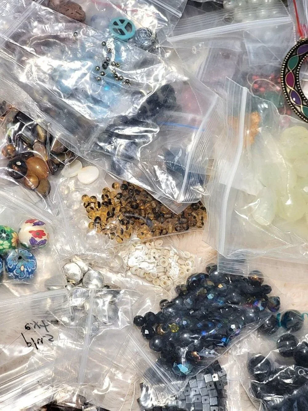 HUGE 4.5lb Destash Lot Jewelry Making Beads Findings Cabachons Various Mats #I